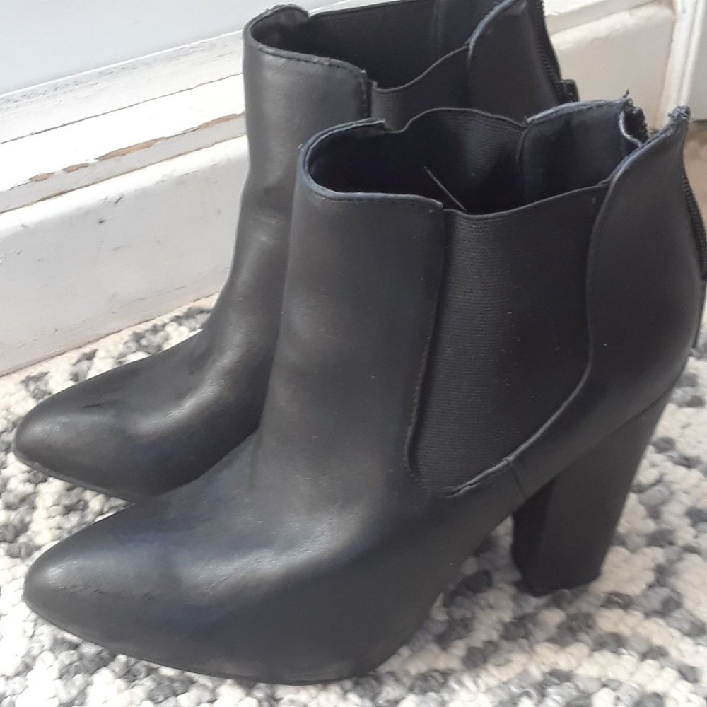 Booties - Picture 4 of 5